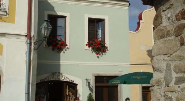 B&B Nika