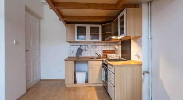 Cozy Small Apartment Malá Strana
