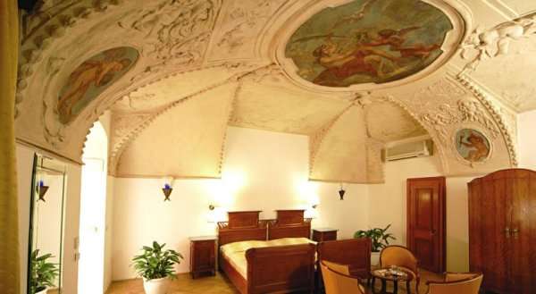 Elite Hotel