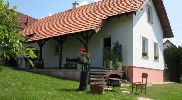 Holiday Home in Dlouha Lhota with Three-Bedrooms 1