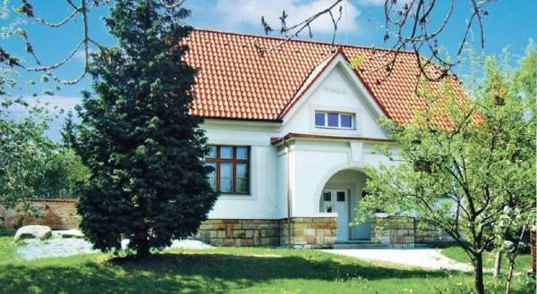 Holiday home Jevany Na Skalce