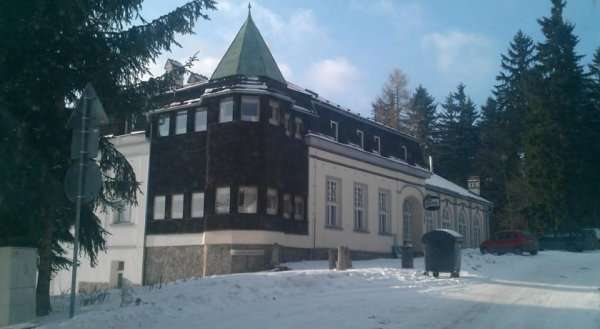 Hotel - Restaurant Zámeček Janovičky