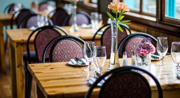 Byrnes Wine Dine Stay