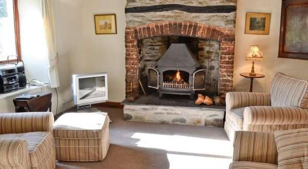 1 Oaks Farm Cottages