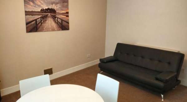 16RC Dunfermline Apartment