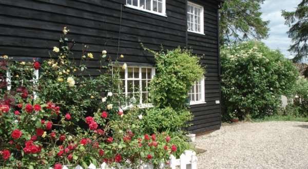 2 Bursteads Cottages