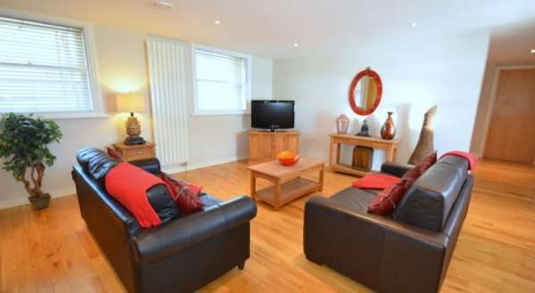 93a Grey Street Apartments