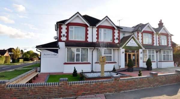 Acorn Lodge Gatwick