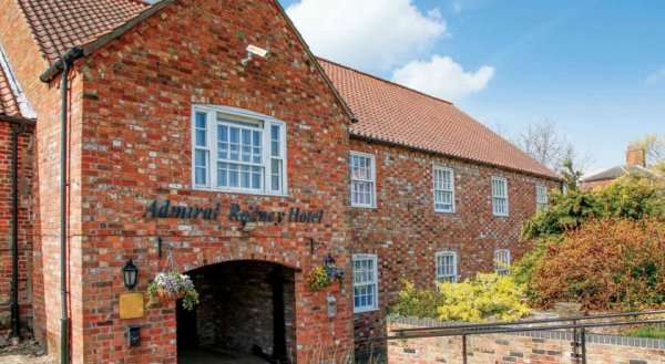Admiral Rodney Hotel