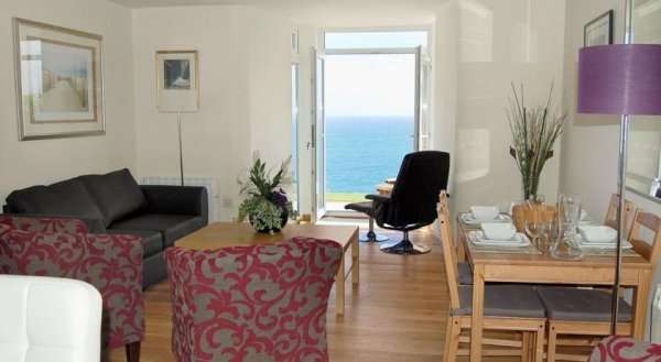 Apartment 1 The Halcyon