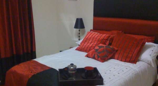 Apple House Guesthouse Heathrow Airport