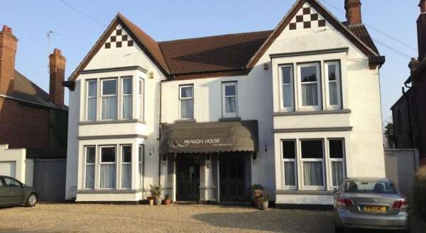 Aragon House