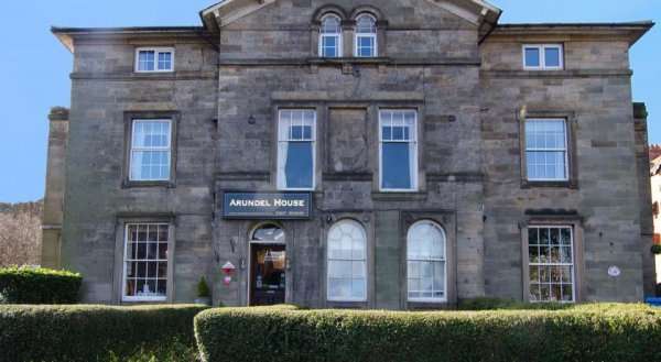 Arundel House