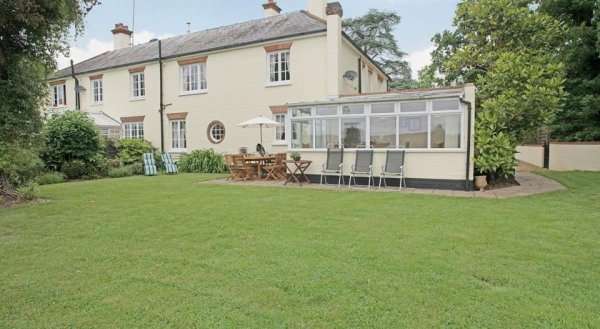 Ashwood Manor