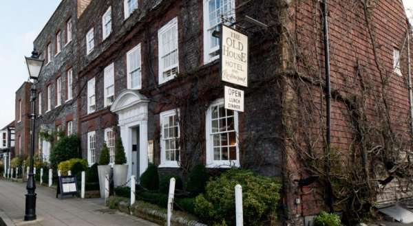 B+B Wickham