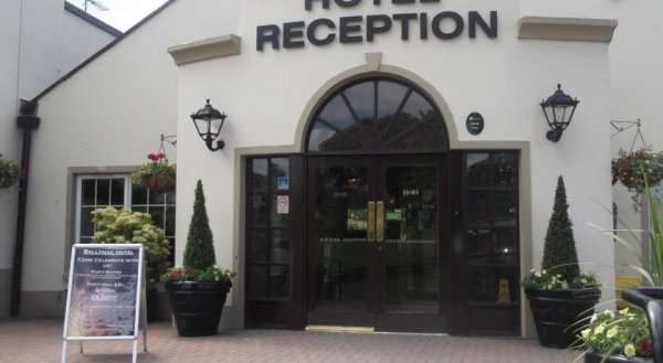 Ballymac Hotel