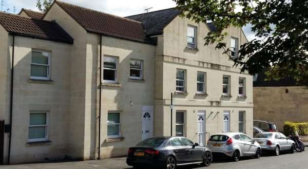 Bath Breaks Apartments
