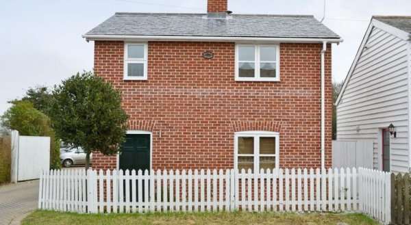Baytree Cottage 1