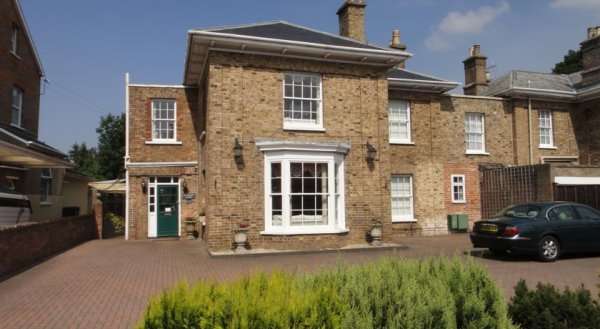 Beaufort Lodge