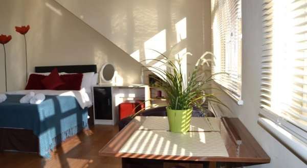 Beautiful studio flat in Harrow 42c