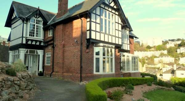Bedford House Holiday Apartments