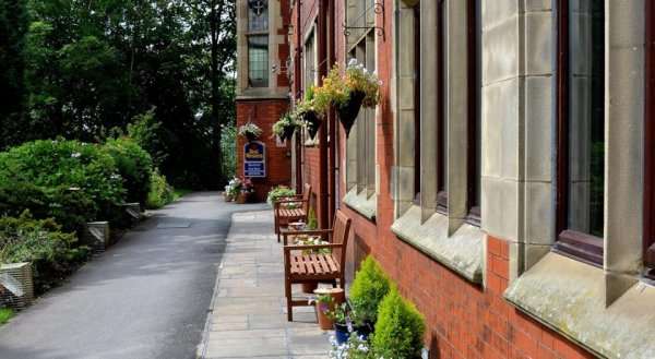 Best Western Broadfield Park Hotel