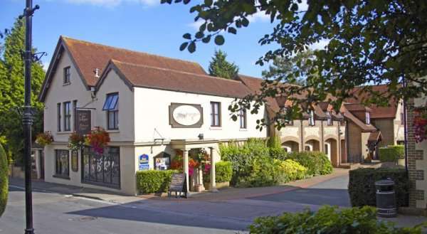 Best Western Plus Old Tollgate Hotel