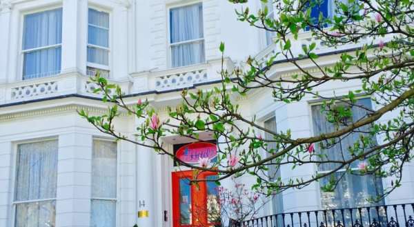 Blue Bells Hotel