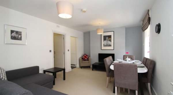 Bond Street Apartments