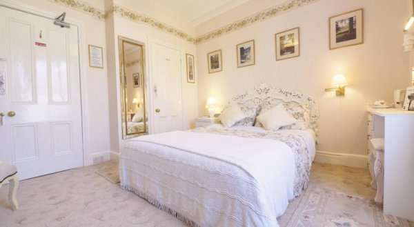 Braemar Guest House