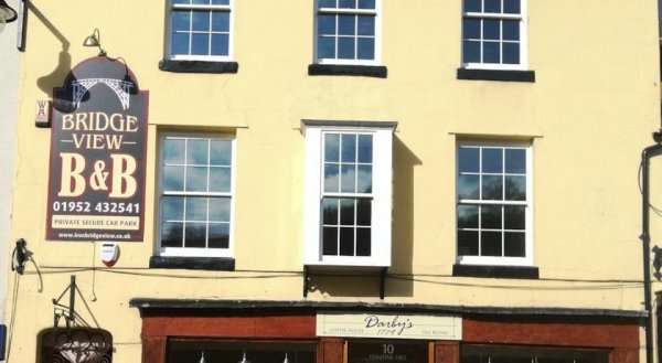 Bridge View Guest House