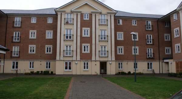 Brunel Crescent Apartments