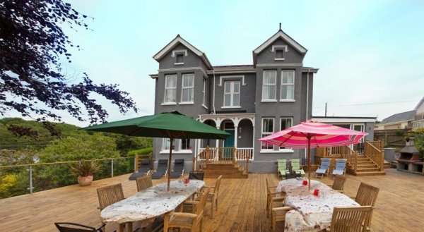 Bryn Berwyn Country House