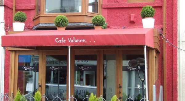 Cafe Valance Bar & Rooms