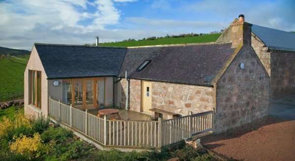 Cairnton Cottages