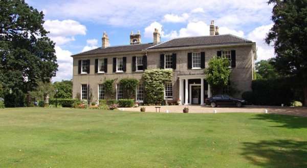 Caistor Hall Hotel