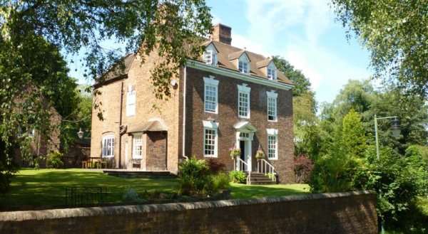 Calcutts House