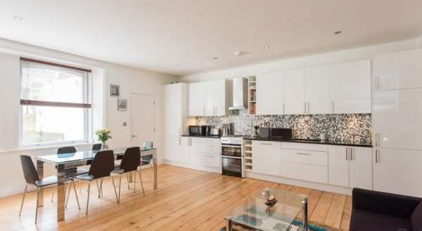 Camden Square Apartment