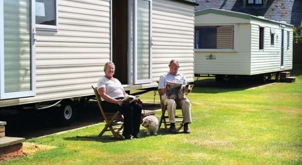 Castaways Holiday Park
