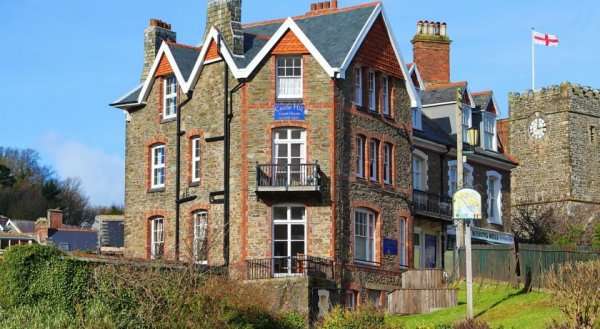 Castle Hill Guest House