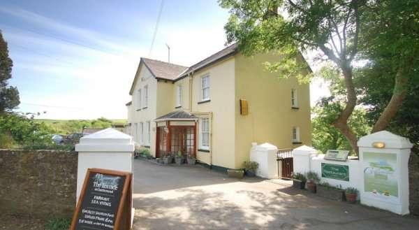Castlemead