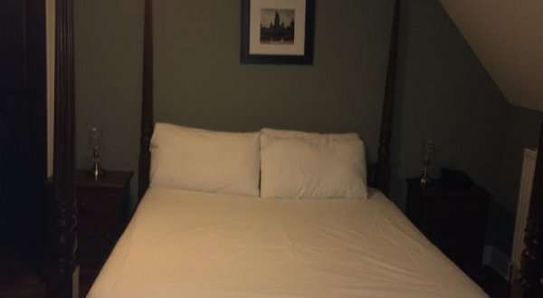 Cathedral House Hotel
