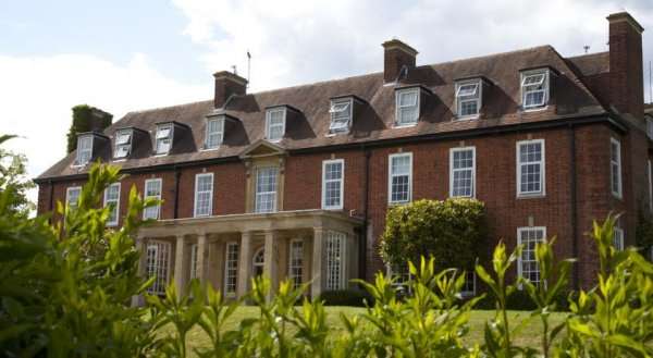 Catthorpe Manor Estate