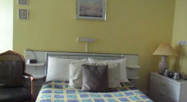Chad Hill Hotel
