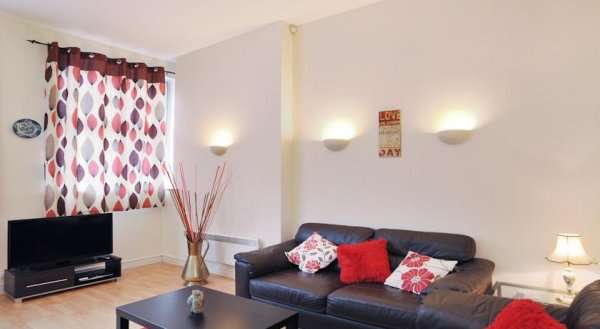 Chand Apartments - London Bridge