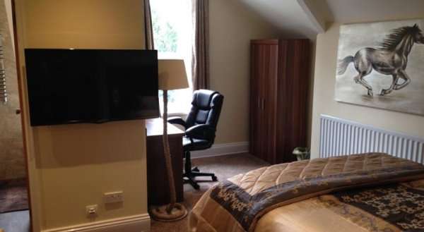 Claireville Hotel