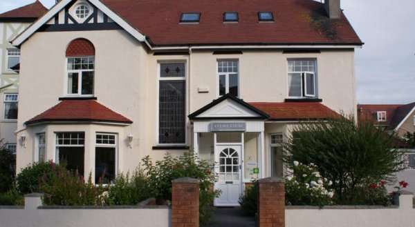 Cleave Court Guest House