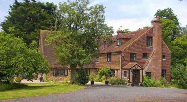 Cleavers Lyng 16th Century Country House