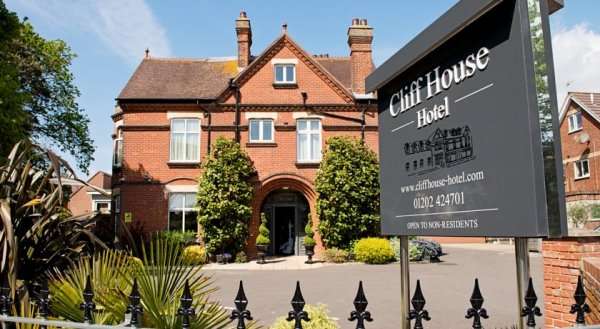 Cliff House Hotel