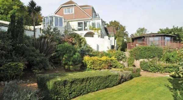 Cliff Lodge